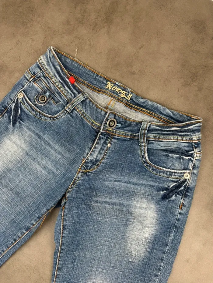 Pantacourt denim en jeans Vintage à motifs brodé Y2k 00’s Taille 42 - photo numéro 7