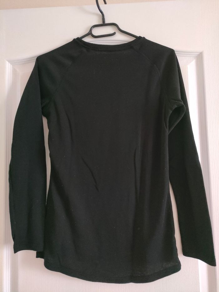 Lot de 4 hauts thermiques en bon état - photo numéro 2