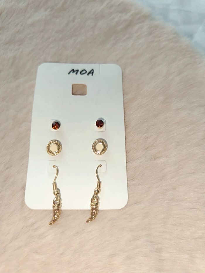 Lot de 3 paires de boucle d'oreille Doré-Moa⭐2€ - photo numéro 2