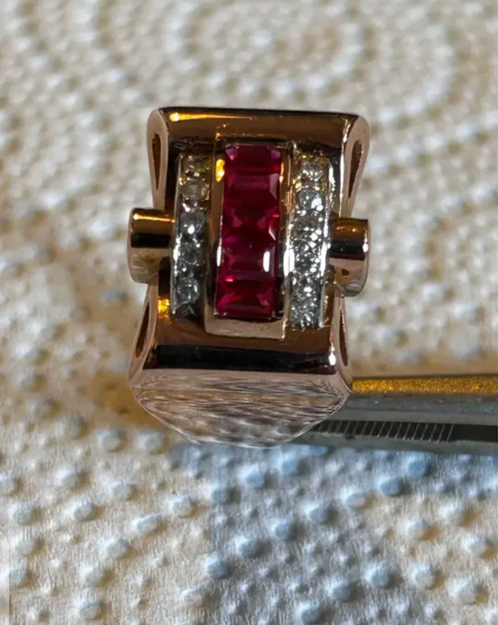 Bague ornée de rubis et de diamants - photo numéro 2