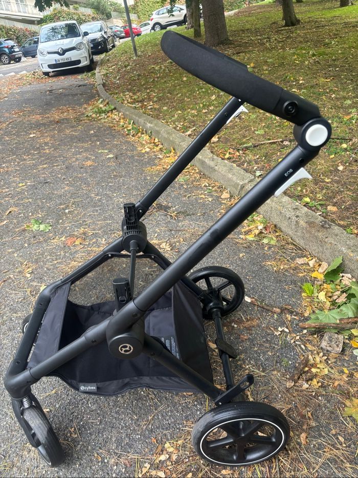 Poussette trio Cybex Gold Eos + boîte d’origine et housse de pluie cybex - photo numéro 6