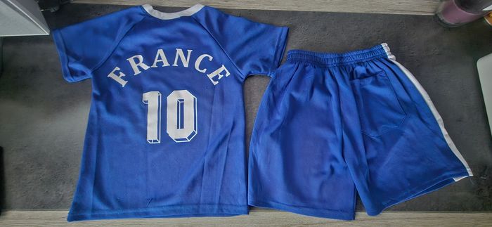 Ensemble de foot - photo numéro 2