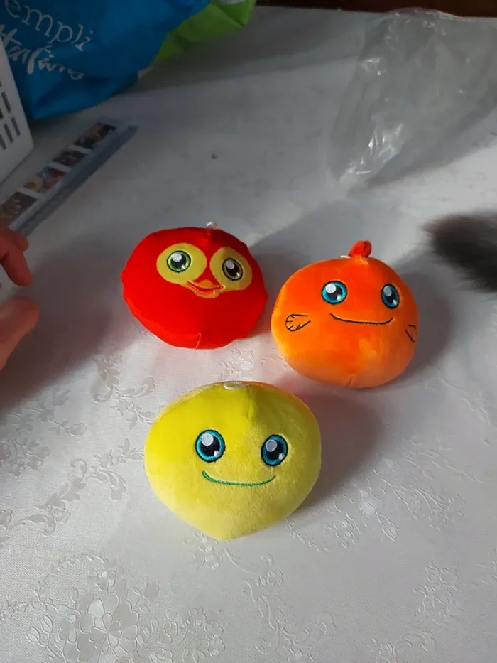 Lot 3 peluches rondes animaux