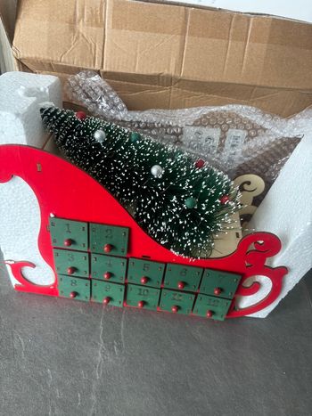 Calendrier de l'avent en bois avec sapin de Noël éclairage led et 24 tiroirs vides - neuf