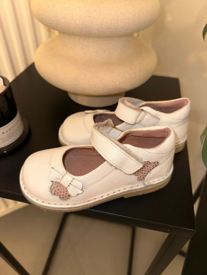 Chaussures Vertbaudet taille 26 - photo numéro 2