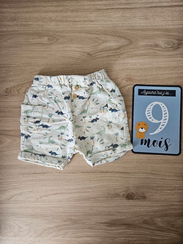 Lot short 9 mois - photo numéro 2