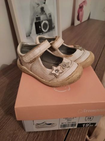 Chaussure blanche p19