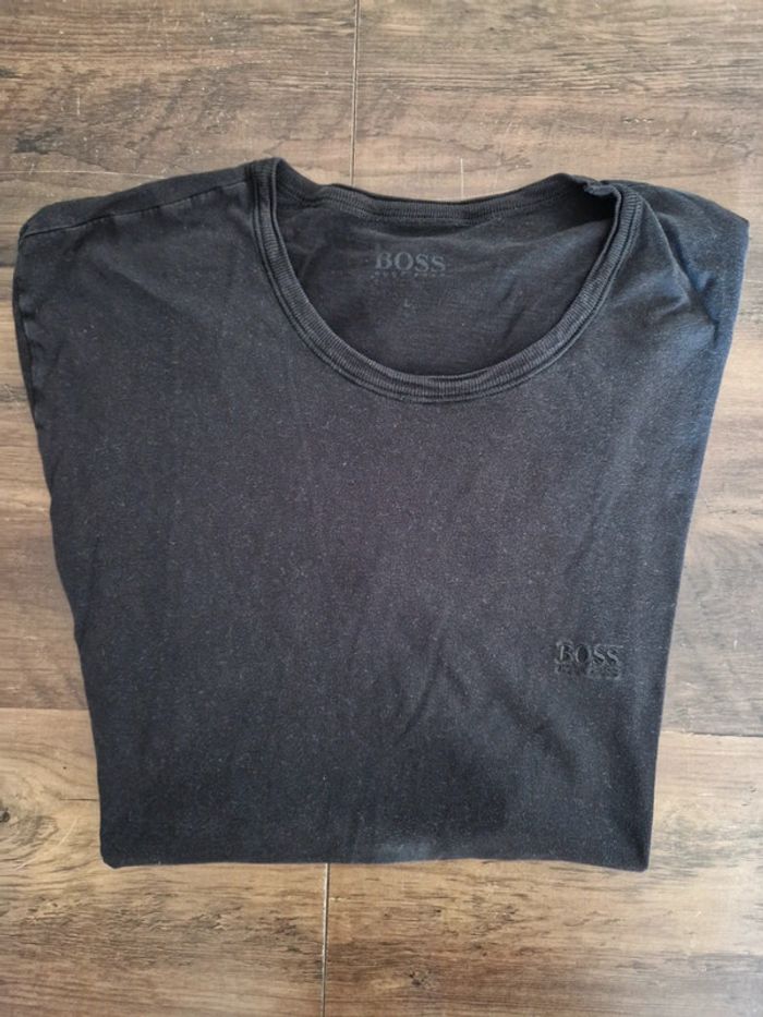 Tshirt hugo boss L