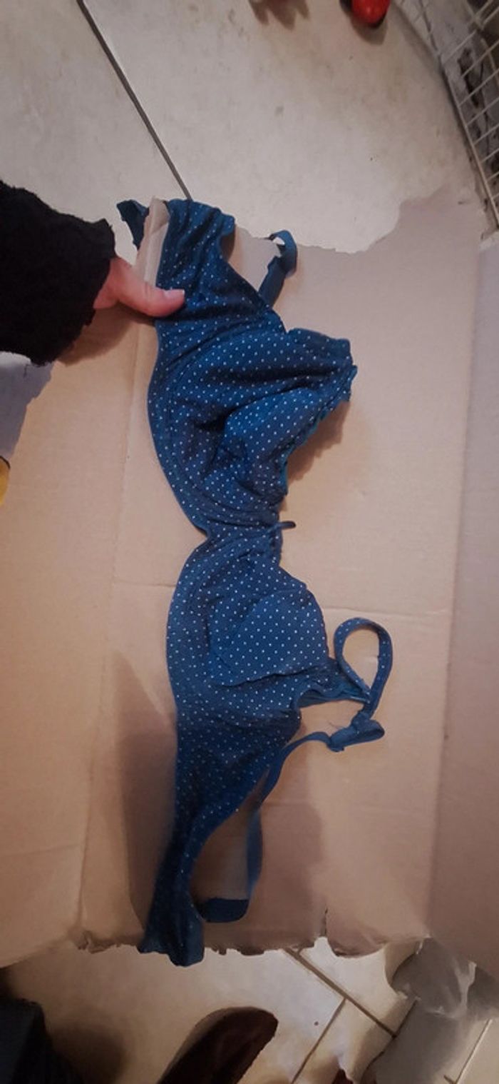 Très jolie soutien gorge 90c - photo numéro 2