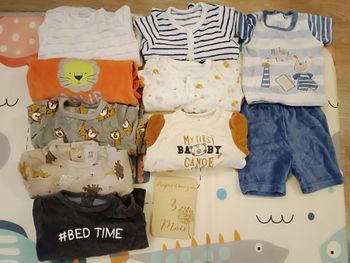 Lot de 9 pyjamas velours taille 3 mois