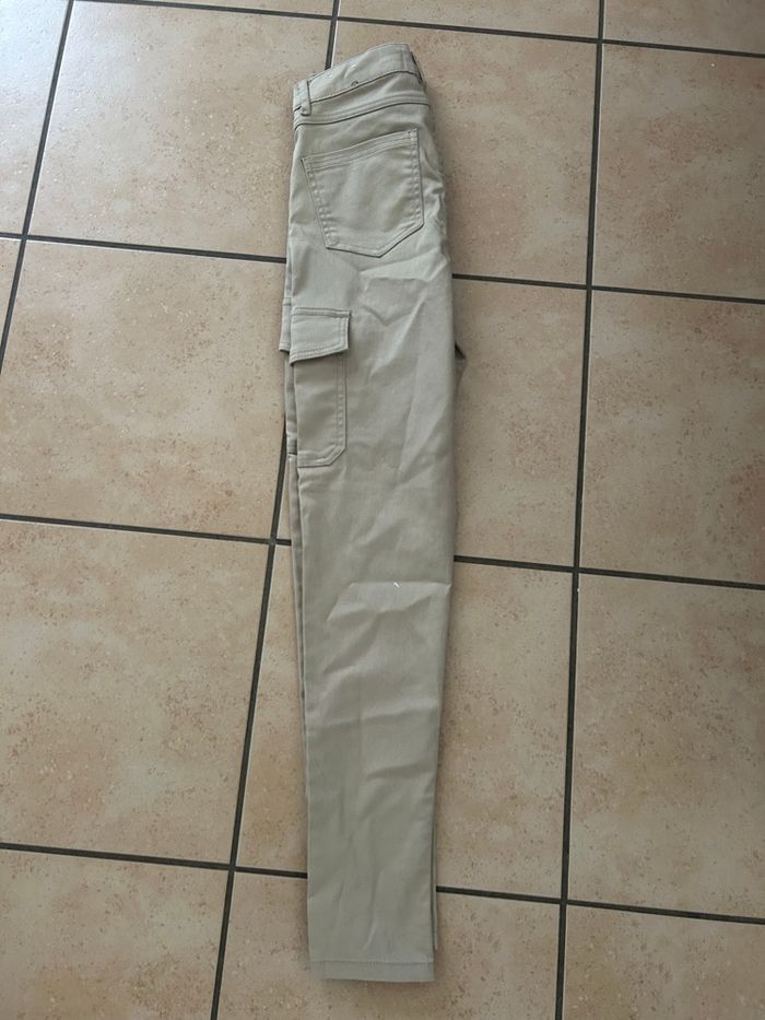 Cargo Jennifer neuf - photo numéro 2