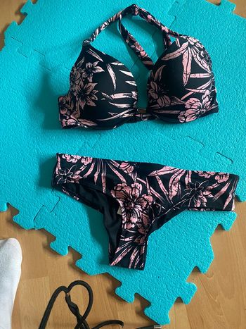 Maillot de bain deux pièces Censored