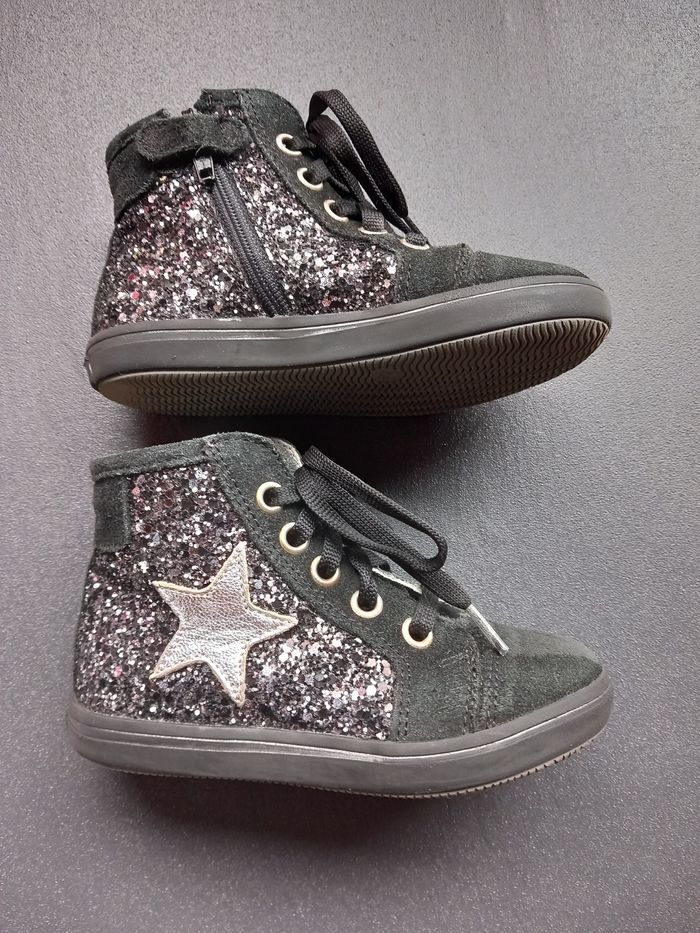 Chaussure fille Reqins 24 cuir très bon état - photo numéro 2