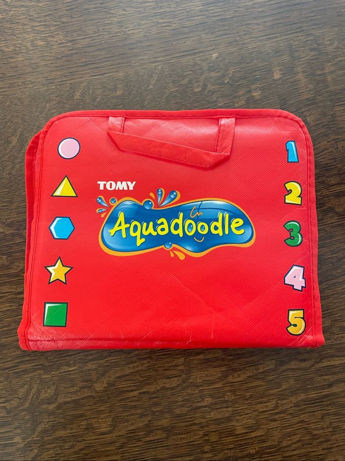 Ardoise magique Aquadoodle Tomy