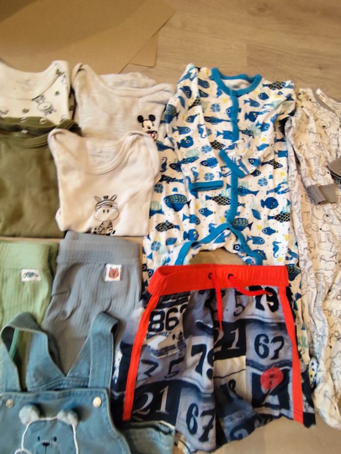 Mot vêtements garçon 9/12 mois - photo numéro 7