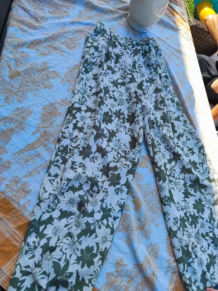 Pantalon fleuri - photo numéro 8