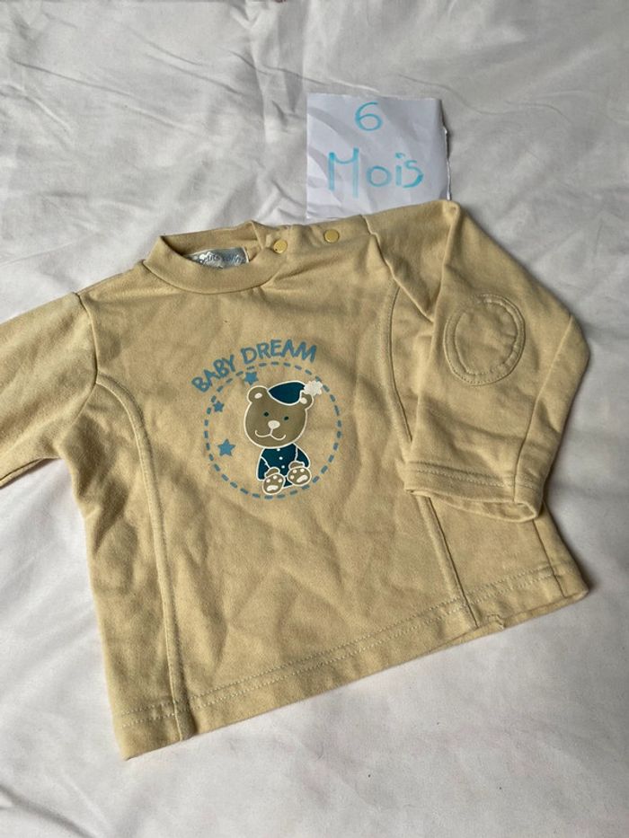 Pull 6 mois garçon en parfaite état