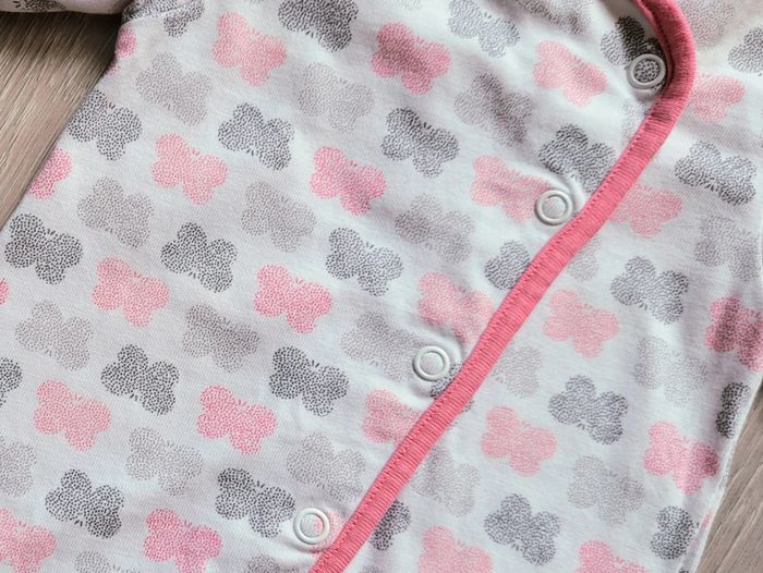 Pyjama été blanc, gris et rose. Fille 1 mois. Marque Obaibi - photo numéro 2
