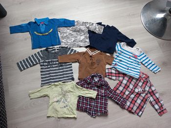 Lot de 9 tee-shirts manches longues, polos et chemises 6 mois