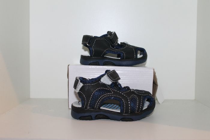 jolie sandales nus pieds noire et bleue 20 - photo numéro 1