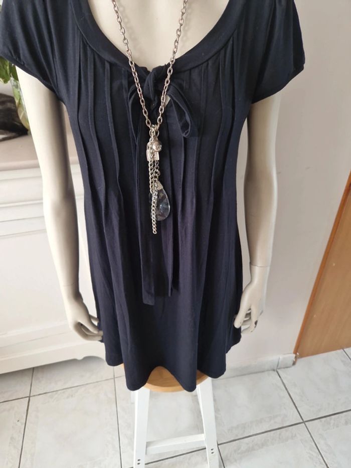 Robe noire. - photo numéro 2