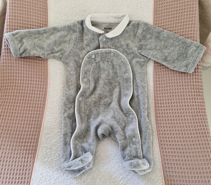 Pyjama taille 0 mois - photo numéro 1