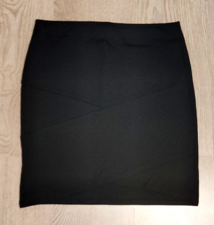 Jupe moulante Naf Naf 36 neuve
