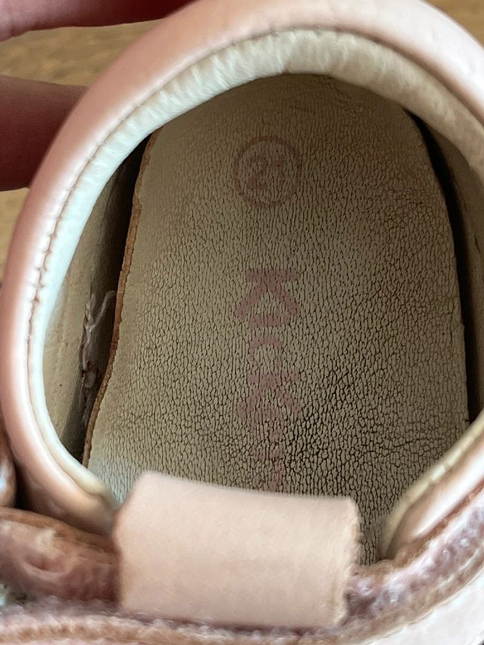 Chaussures en cuir rose Kickers - photo numéro 3