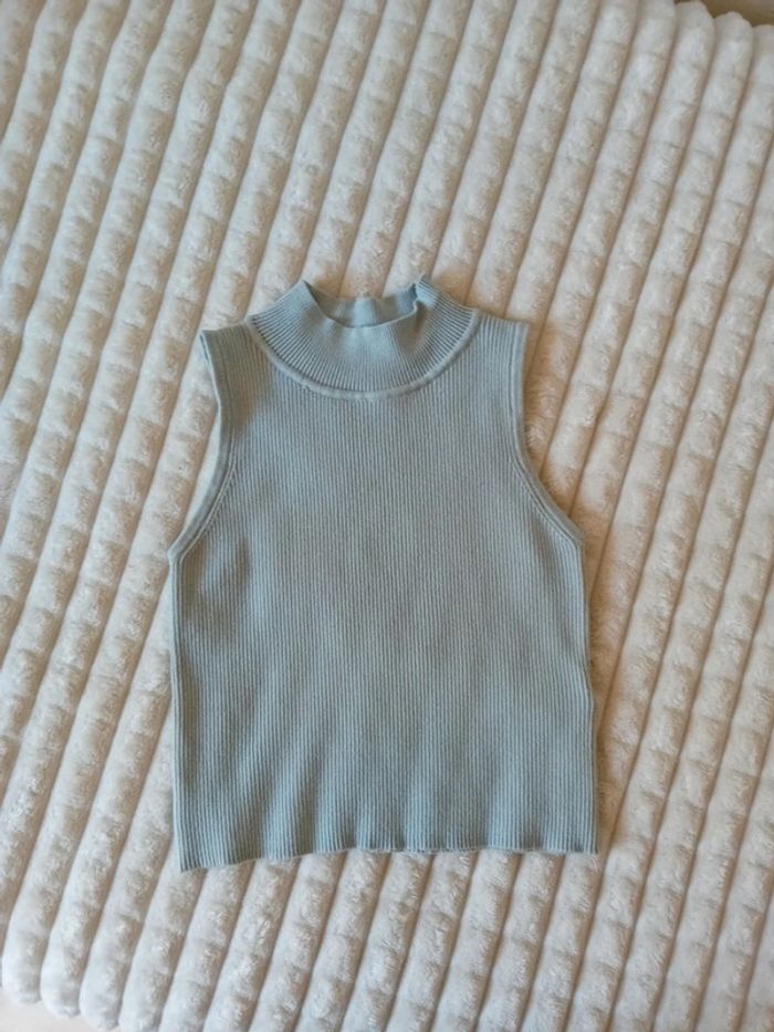 Top en maille neuf 9/10ans Zara 🩵🌼
