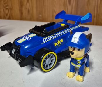 Paw patrol vehicule chase race car 02 pat patrouille avec figurine
