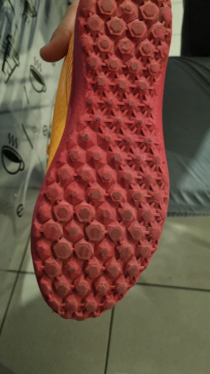 Chaussure foot - photo numéro 2