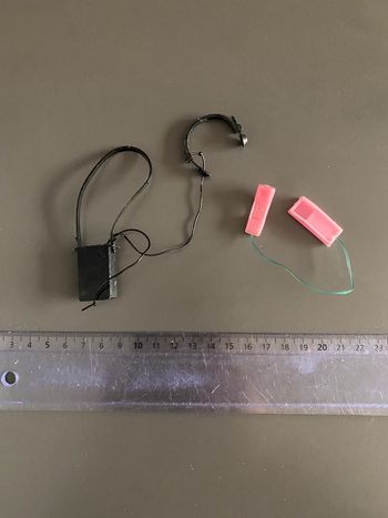 Barbie Mattel poupee Walkman noir lecteur cassette téléphone rose