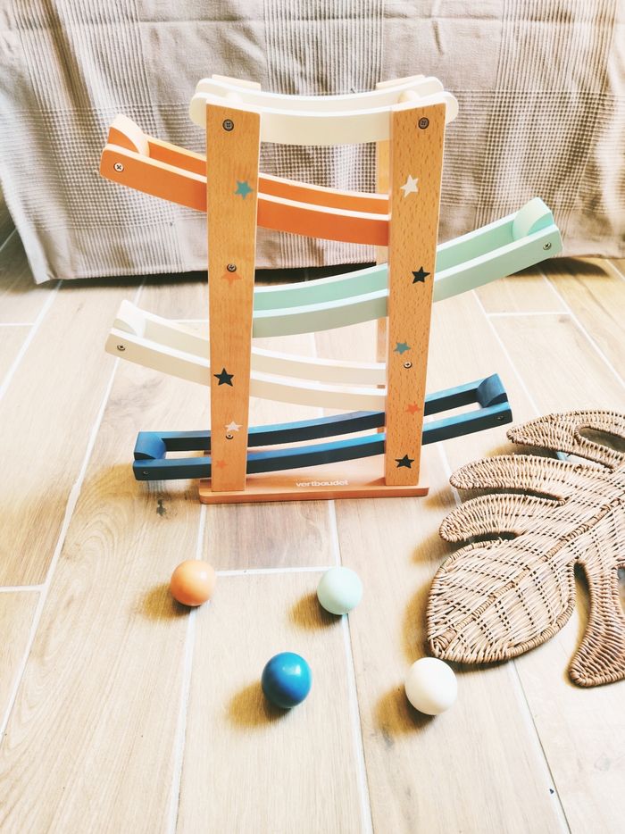 🚗Grand Toboggan/ descendeur rampe avec 4 boules en bois marque Vertbaudet