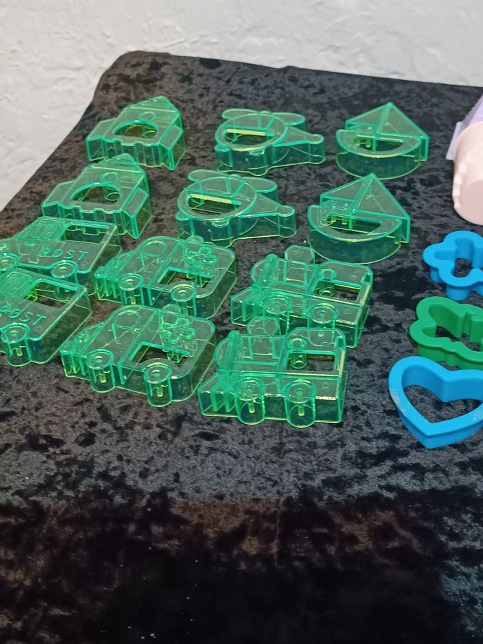 Lot de moules enfants - photo numéro 7