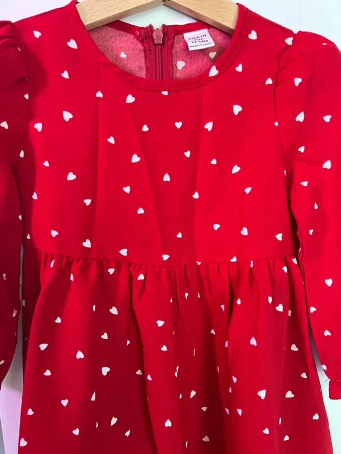 Robe rouge avec cœur SHEIN 12-18mois 80-86cm - photo numéro 2