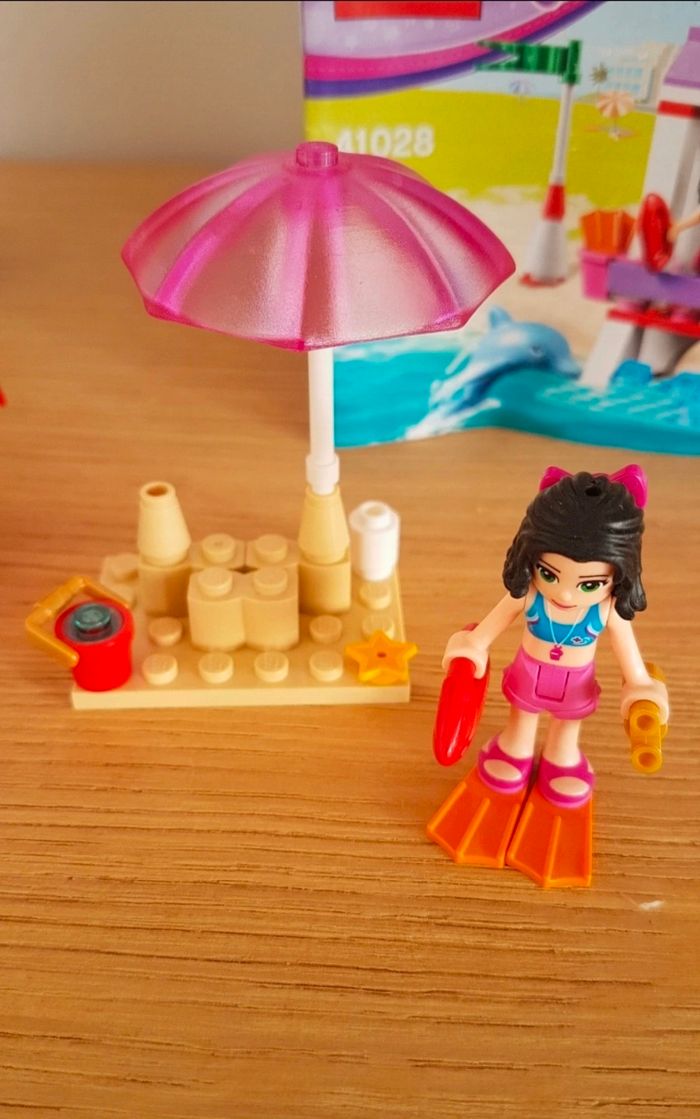 Lego friends 41028
Le poste de sauvetage d'Emma
Excellent état 
Complet - photo numéro 4