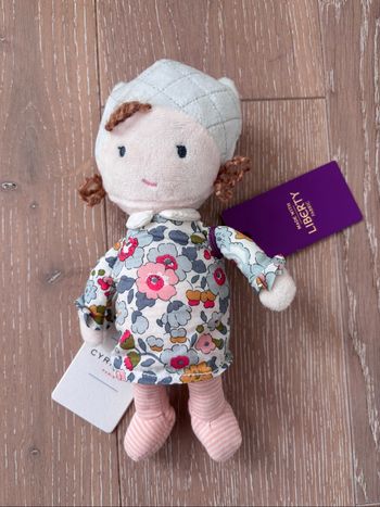 Poupée petite fille Cyrillus Liberty Betsy neuf étiquette