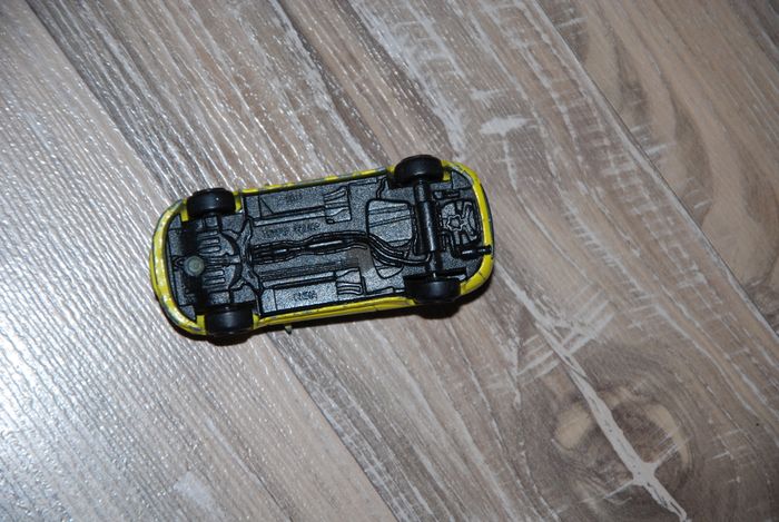 Toyota Celica 1/43 Minichamps (T23) jaune 2000 miniature - photo numéro 2