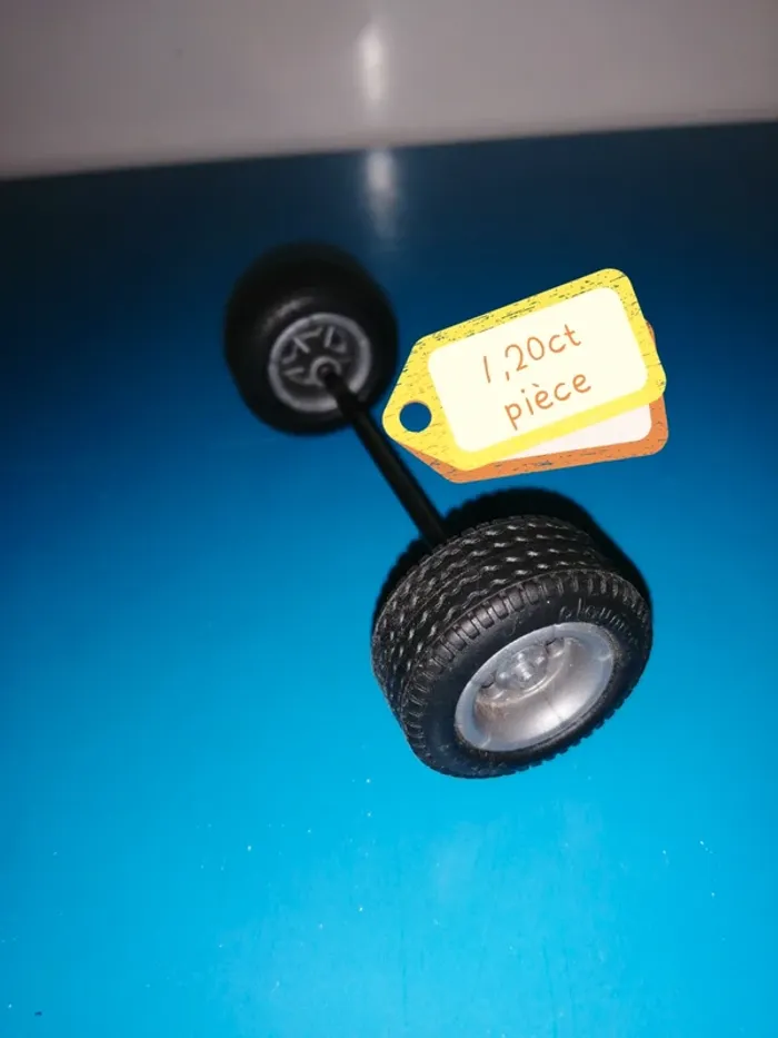 Thème* pièces détachées / roue & jante - photo numéro 4