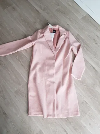 Manteau Zara rose taille m - neuf