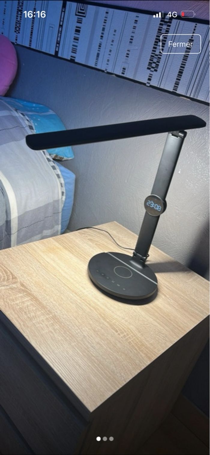Lampe de chevet avec station de charge - photo numéro 3