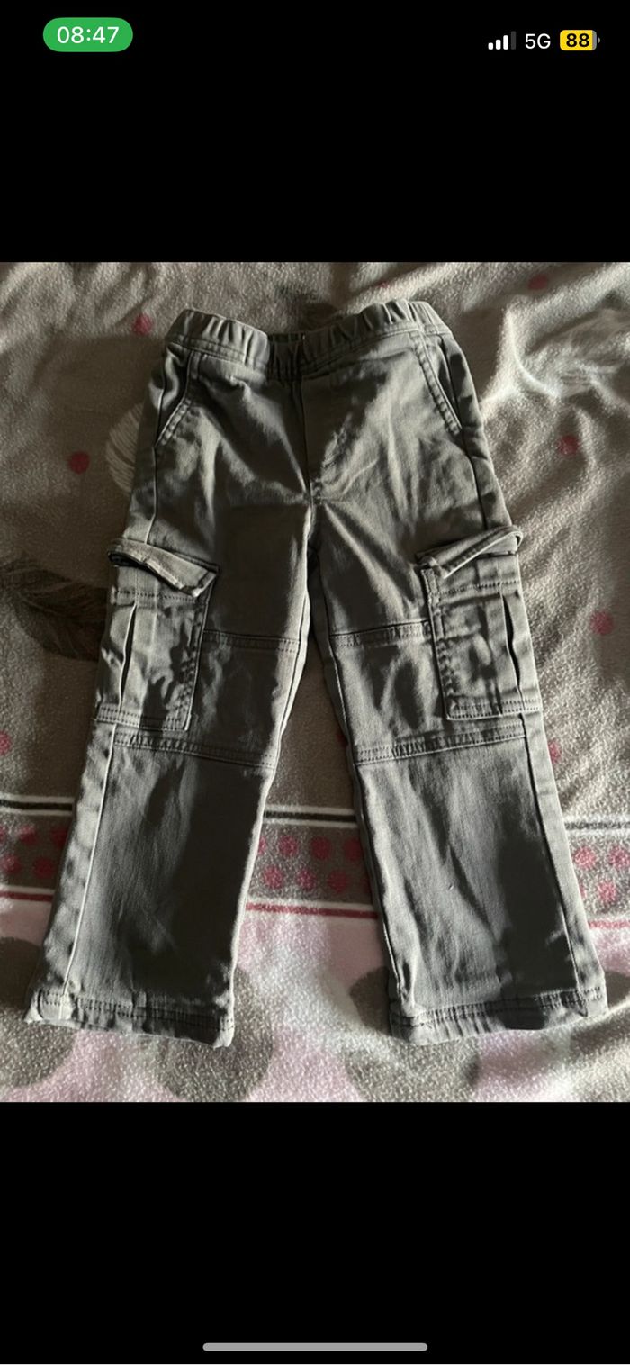 Pantalon plusieurs poches