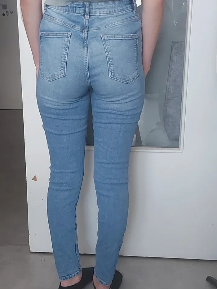Skinny taille XS - photo numéro 3