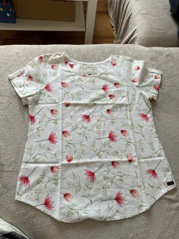 Chemise fleurie