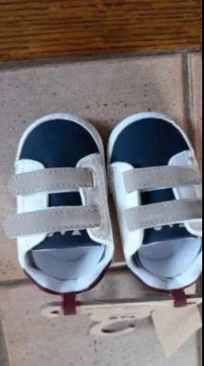 Baskets souples bébé