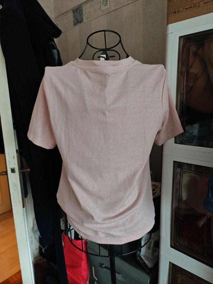 T-shirt avec paillettes rose poudre - photo numéro 2