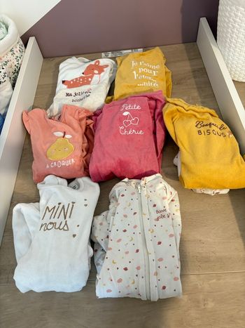 Lot de 7 pyjamas 