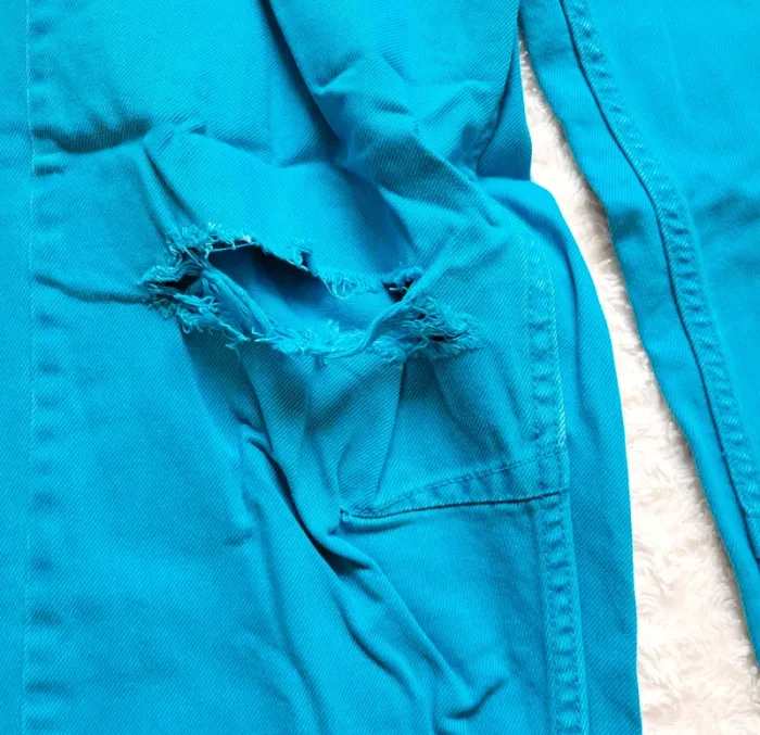 Jean troué balloon Bershka bleu 32 - photo numéro 5