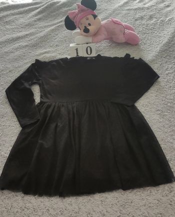 Robe tex Taille :9-10ans.