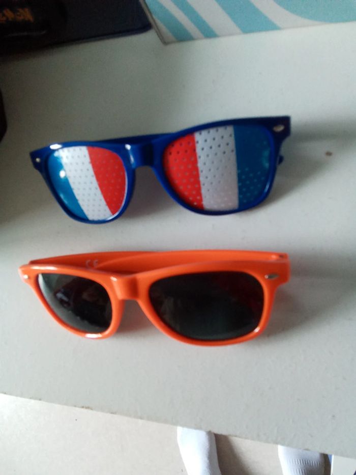 Lots de 2 paires de lunettes de soleil - photo numéro 2